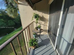 1141 Lake Victoria Dr E, West Palm Beach FL 33411