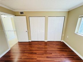 1141 Lake Victoria Dr E, West Palm Beach FL 33411