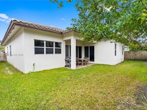 15102 SW 177th Ter, Miami FL 33187