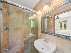 739 Lakeview Dr, Miami Beach FL 33140