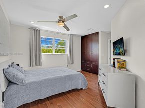 1425 Weeping Willow Way, Hollywood FL 33019