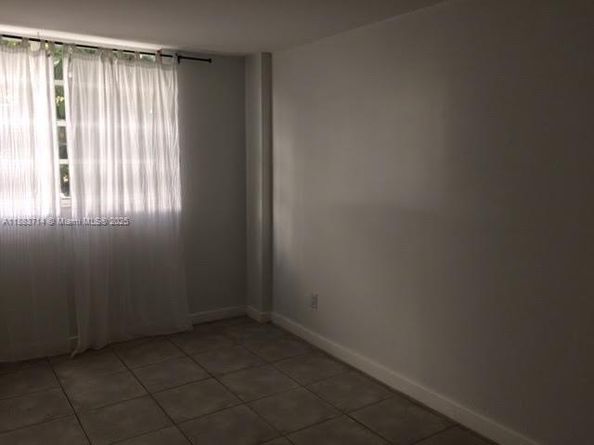 Undisclosed Address #A11883714, Miami FL 33138