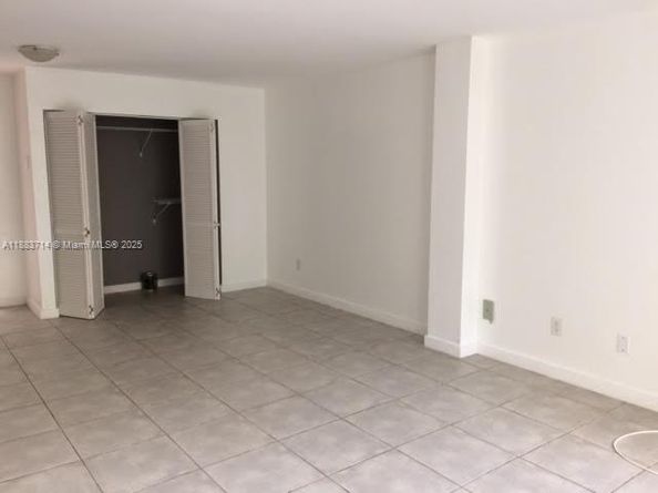Undisclosed Address #A11883714, Miami FL 33138