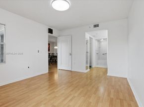 601 SW 142nd Ave 304Q, Pembroke Pines FL 33027