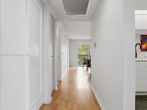 601 SW 142nd Ave 304Q, Pembroke Pines FL 33027