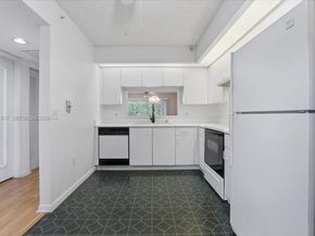 601 SW 142nd Ave 304Q, Pembroke Pines FL 33027