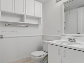 601 SW 142nd Ave 304Q, Pembroke Pines FL 33027