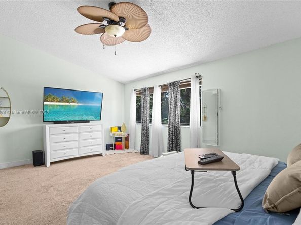 3549 W Inverrary Blvd W, Lauderhill FL 33319