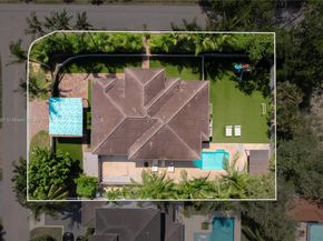 6495 SW 83rd St, Miami FL 33143