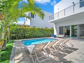 7457 NW 101st Ave, Doral FL 33178