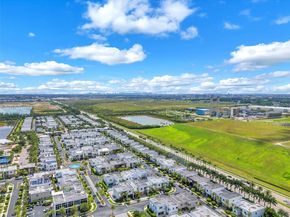 7457 NW 101st Ave, Doral FL 33178