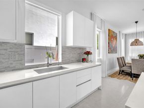 7457 NW 101st Ave, Doral FL 33178