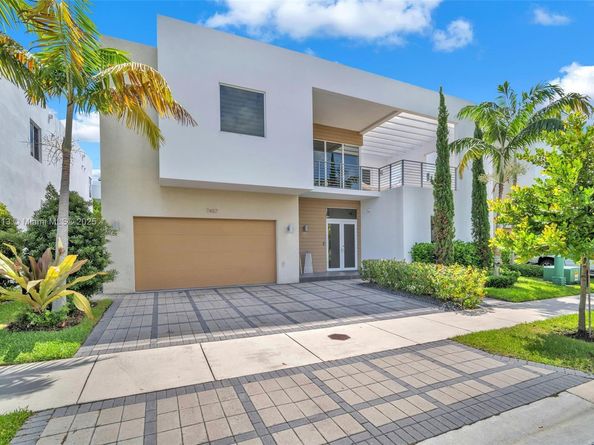 7457 NW 101st Ave, Doral FL 33178