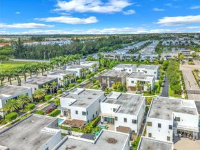 7457 NW 101st Ave, Doral FL 33178