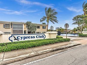 120 Cypress Club Dr 202, Pompano Beach FL 33060