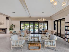 120 Cypress Club Dr 202, Pompano Beach FL 33060