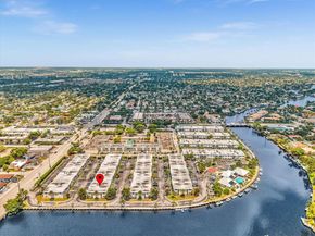 120 Cypress Club Dr 202, Pompano Beach FL 33060