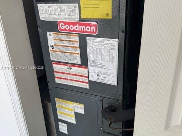 462 Golden Isles Dr 301, Hallandale Beach FL 33009