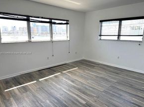 462 Golden Isles Dr 301, Hallandale Beach FL 33009