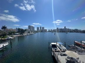 462 Golden Isles Dr 301, Hallandale Beach FL 33009