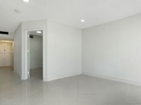 1130 11th St 6J, Miami Beach FL 33139