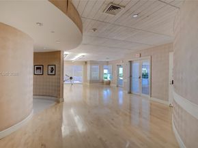 20000 E Country Club Dr 512, Aventura FL 33180