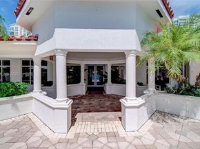 20000 E Country Club Dr 512, Aventura FL 33180