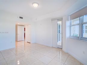 20000 E Country Club Dr 512, Aventura FL 33180