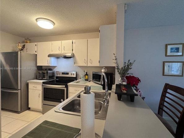12204 NW 36th Pl, Sunrise FL 33323