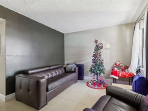 8389 NW 8th St 7, Miami FL 33126