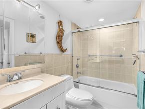 345 Ocean Dr 411, Miami Beach FL 33139