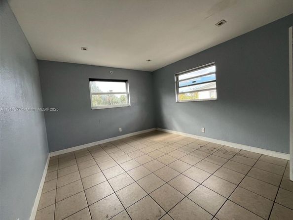 608 SW 16th Ave, Fort Lauderdale FL 33312