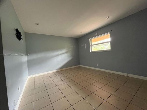 608 SW 16th Ave, Fort Lauderdale FL 33312