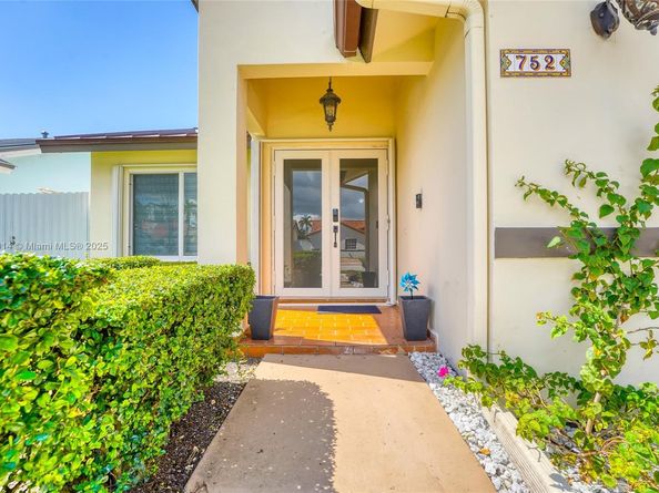 752 NW 134th Ave, Miami FL 33182