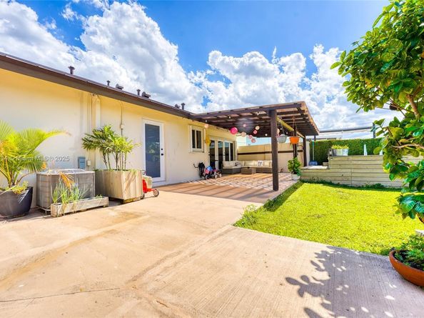 752 NW 134th Ave, Miami FL 33182