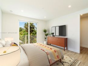 1720 SW 20th St, Fort Lauderdale FL 33315