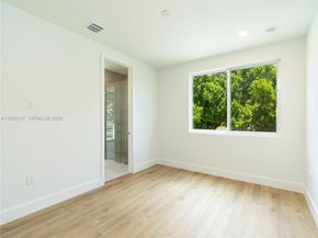 1720 SW 20th St, Fort Lauderdale FL 33315