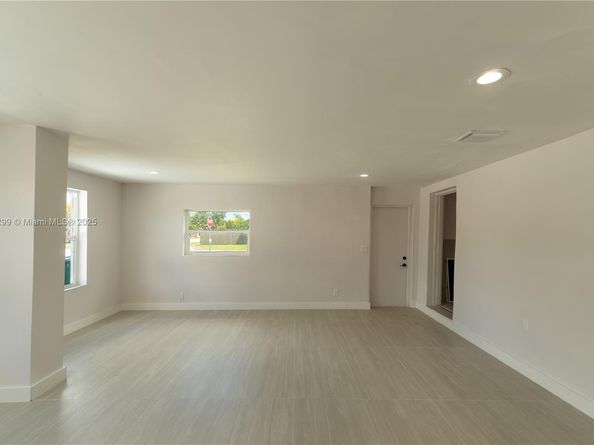 11872 SW 196th Ter, Miami FL 33177