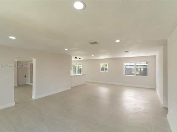 11872 SW 196th Ter, Miami FL 33177