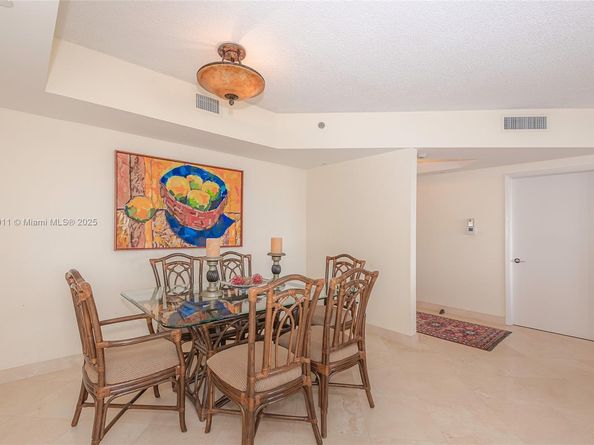 2000 Island Blvd 1708, Aventura FL 33160