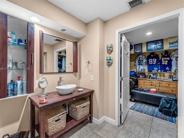 14729 SW 53rd Ter, Miami FL 33185