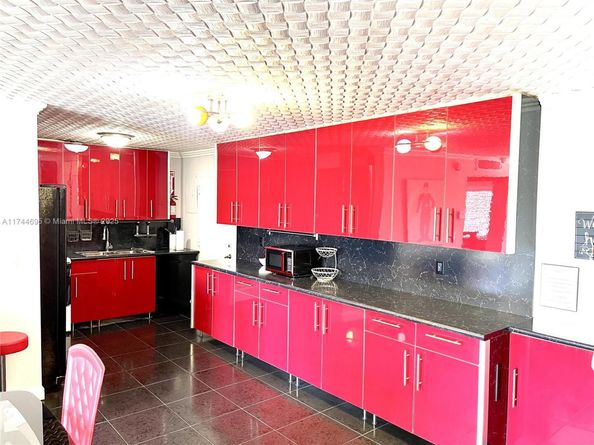 200 178th Dr 609, Sunny Isles Beach FL 33160