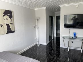 200 178th Dr 609, Sunny Isles Beach FL 33160