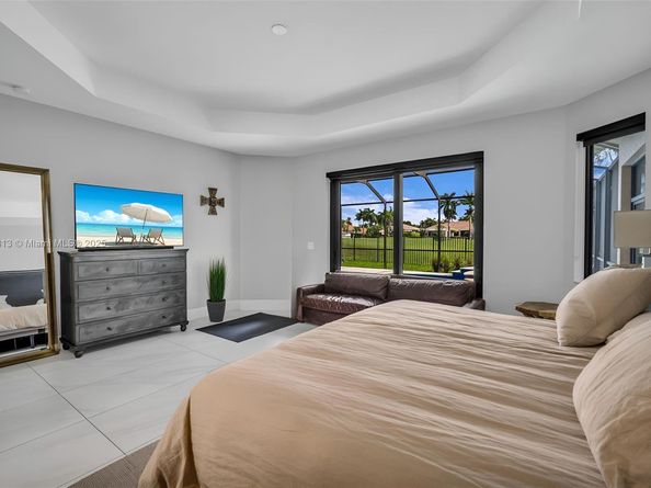 2583 Mayfair Ln, Weston FL 33327