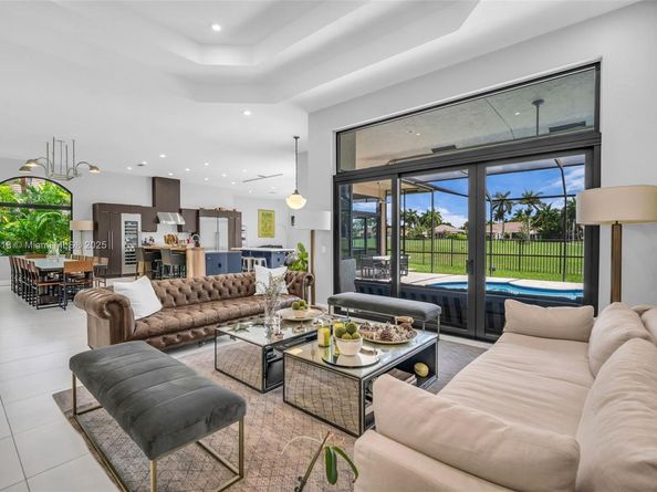 2583 Mayfair Ln, Weston FL 33327