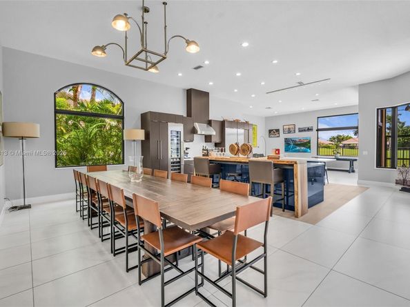 2583 Mayfair Ln, Weston FL 33327