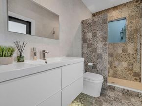 2583 Mayfair Ln, Weston FL 33327