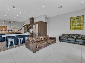 2583 Mayfair Ln, Weston FL 33327