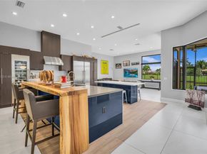 2583 Mayfair Ln, Weston FL 33327