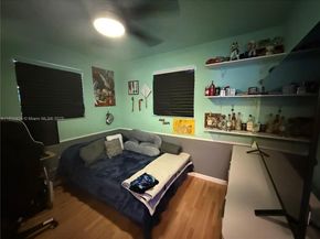 5720 SW 39th St, West Park FL 33023